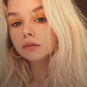 Meet your Posher, Vera